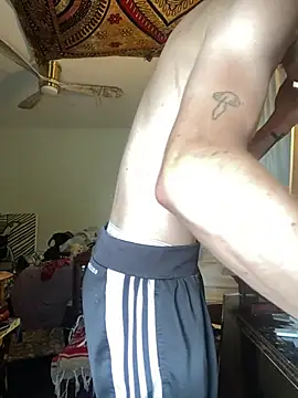 XanderOzzz online show from 7, 6, 2026