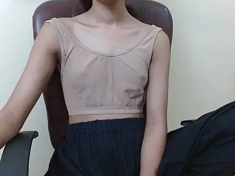 smallcuute online show from 2, 10, 2025