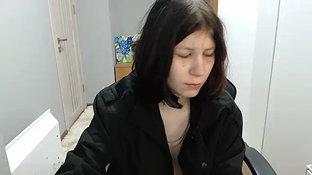 TinaQuiin online show from 21, 11, 2025