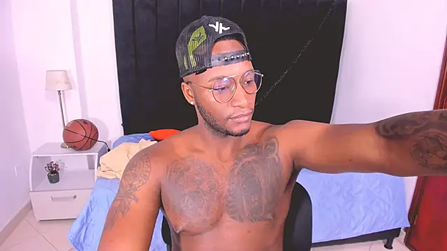 chrstian lewis1 online show from 10, 10, 2025