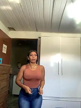 Crisschiavo online show from 25, 11, 2025