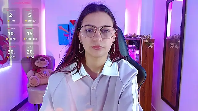 AlanaGarcia19 online show from 2, 12, 2025