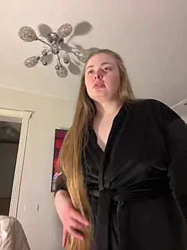 DeniMilkyyyyy online show from 11, 4, 2026