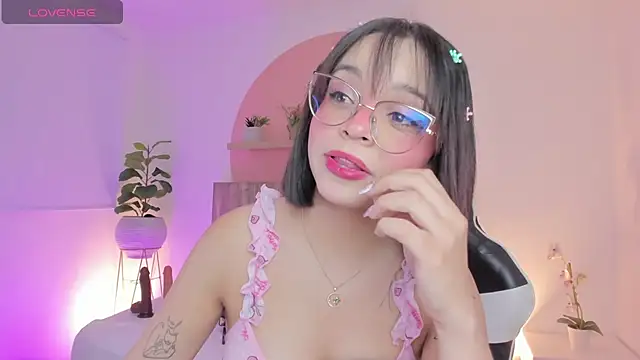 Clara Luu online show from 9, 4, 2026