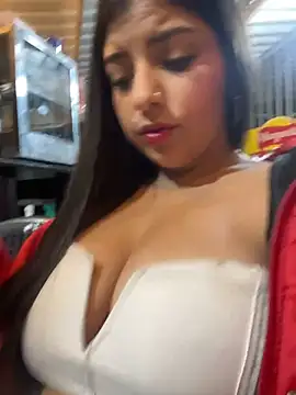 Isaa-Sweet online show from 26, 11, 2025