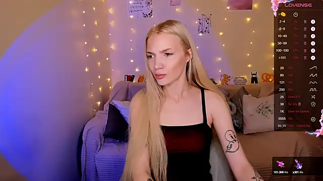 Snapshot of AnyaTaylor_ chatting on 26, 9, 2025 AnyaTaylor online show from 26, 9, 2025