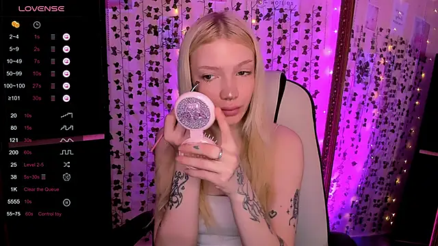 AnyaTaylor  online show from 13, 3, 2026