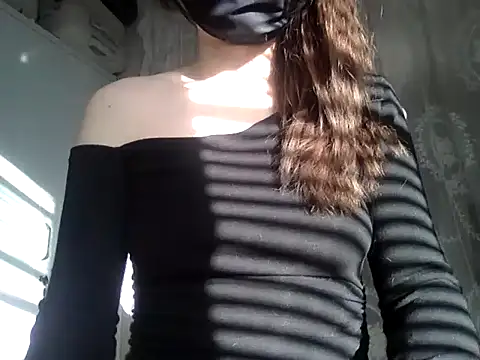 Mia 8 online show from 6, 1, 2026