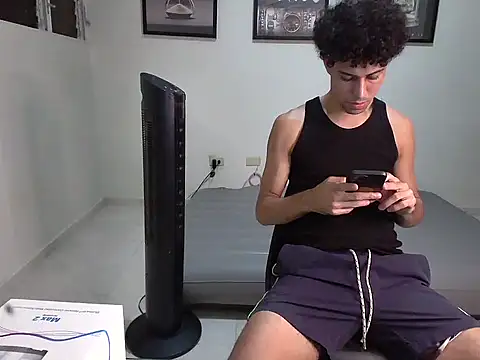 Dollarhot30 online show from 10, 11, 2025