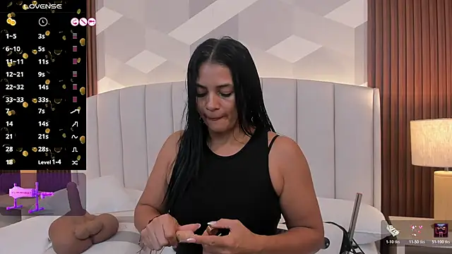 Snapshot of Mommy_Naughty chatting on 28, 5, 2026 Mommy Naughty online show from 28, 5, 2026