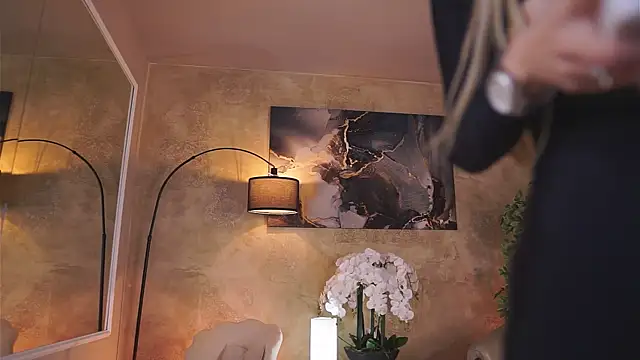 EllieRedd online show from 28, 11, 2025