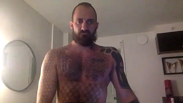 Bearlyfuckinglogan online show from 1, 7, 2026