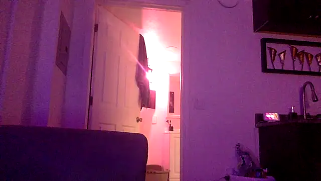 Bearlyfuckinglogan online show from 8, 7, 2026