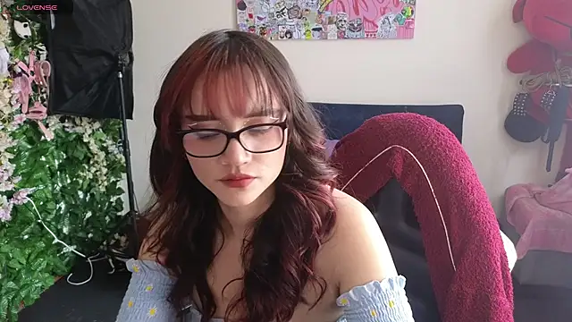 MiaVelvetDoll online show from 21, 4, 2026