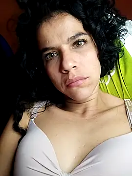 lucerocutte online show from 31, 3, 2026