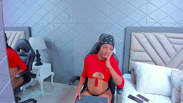 Snapshot of ElisabettaMonroy chatting on 30, 9, 2025 ElisabettaMonroy online show from 30, 9, 2025