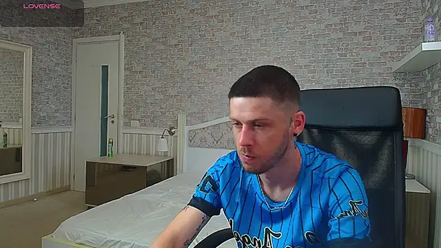 Snapshot of JonahShaw chatting on 23, 6, 2026 JonahShaw online show from 23, 6, 2026
