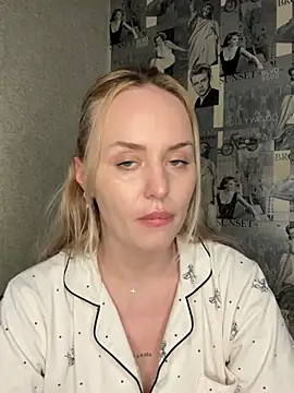 LiluMoon   online show from 30, 3, 2026