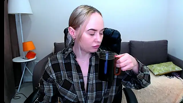 LiluMoon   online show from 31, 3, 2026