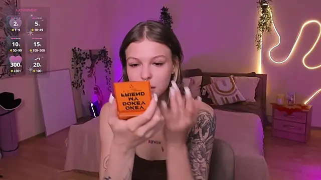 Lisa Blossom online show from 8, 7, 2026