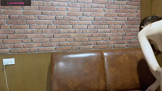 Snapshot of penny_coco chatting on 23, 3, 2026 penny coco online show from 23, 3, 2026