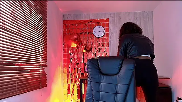 Snapshot of ArianaBeake chatting on 16, 2, 2026 ArianaBeake online show from 16, 2, 2026