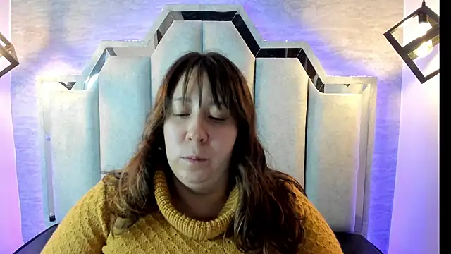  Emily rosee  online show from 28, 10, 2025