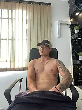 Snapshot of Alexander_ferre chatting on 10, 7, 2026 Alexander ferre online show from 10, 7, 2026