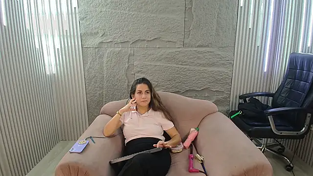 Snapshot of CamileX chatting on 11, 9, 2025 CamileX online show from 11, 9, 2025