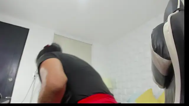 yulitza1025 online show from 27, 2, 2026