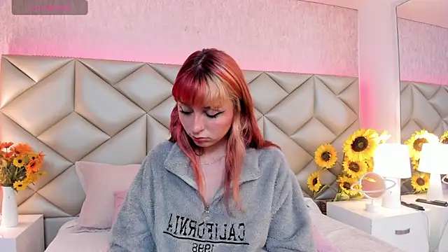 dafnne hall online show from 25, 11, 2025