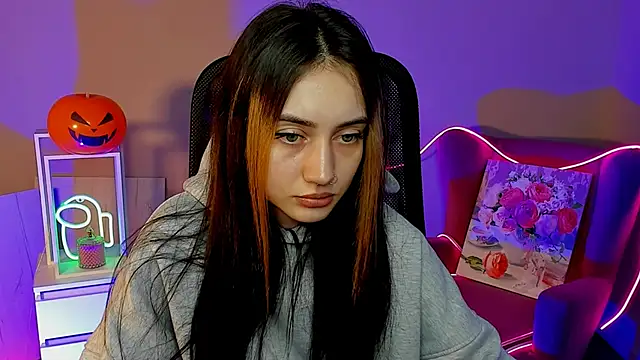 olivianorton online show from 27, 10, 2025