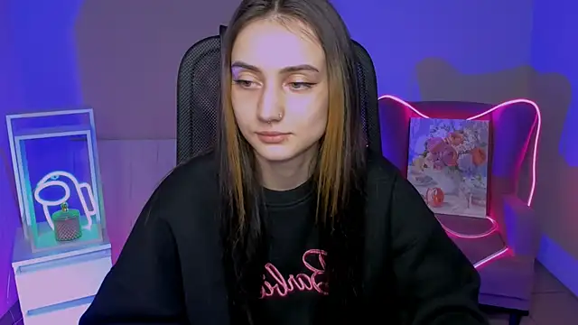 olivianorton online show from 5, 11, 2025