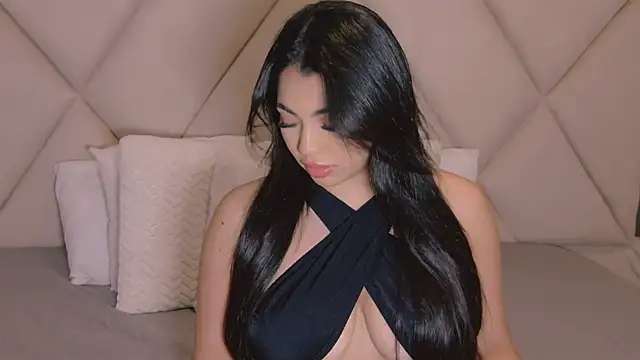 CharlotteeBrownn online show from 28, 3, 2026