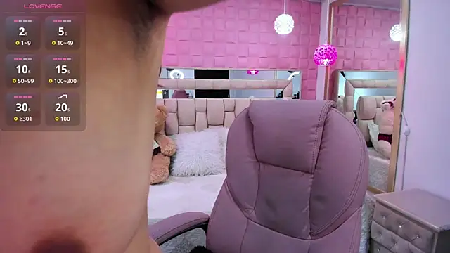 Snapshot of _laaura_ chatting on 15, 1, 2026 laaura online show from 15, 1, 2026