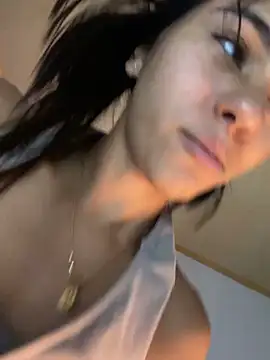 LilybethGray online show from 18, 4, 2026