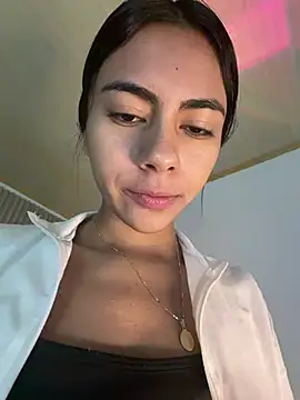 Snapshot of LilybethGray chatting on 6, 7, 2026 LilybethGray online show from 6, 7, 2026