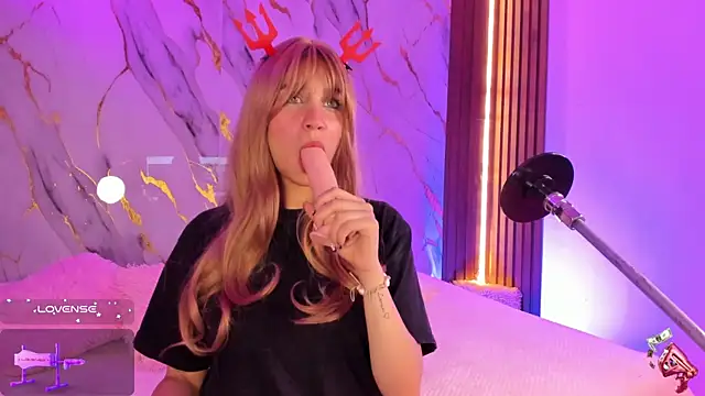 Emmiicute online show from 28, 10, 2025