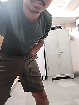 Snapshot of COme8989 chatting on 19, 11, 2025 COme8989 online show from 19, 11, 2025