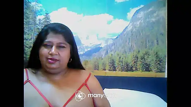 Snapshot of indianhoney694u chatting on 4, 3, 2025 indianhoney694u online show from 4, 3, 2025