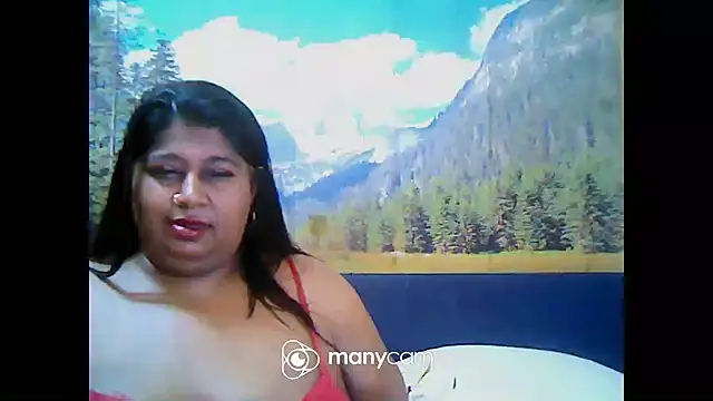 Snapshot of indianhoney694u chatting on 5, 3, 2025 indianhoney694u online show from 5, 3, 2025