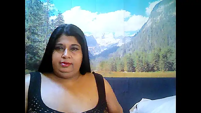 Snapshot of indianhoney694u chatting on 22, 9, 2025 indianhoney694u online show from 22, 9, 2025