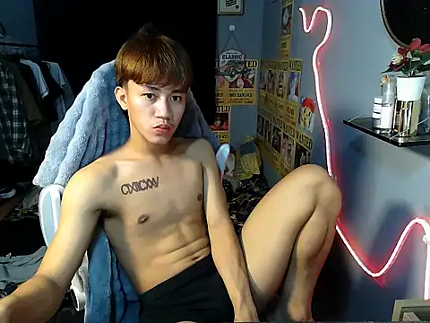 Snapshot of naughtyboyloy_0 chatting on 12, 7, 2026 naughtyboyloy 0 online show from 12, 7, 2026