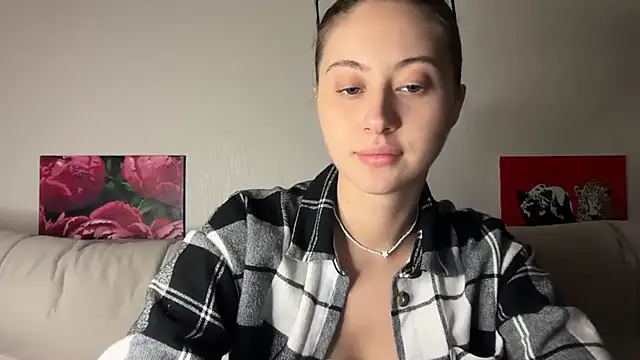 StellarAlice online show from 24, 6, 2026