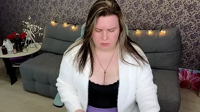 Snapshot of Lillit__ chatting on 30, 9, 2025 Lillit   online show from 30, 9, 2025