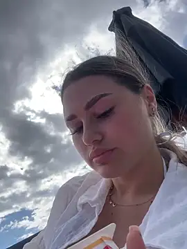 KayaAzur online show from 29, 9, 2025