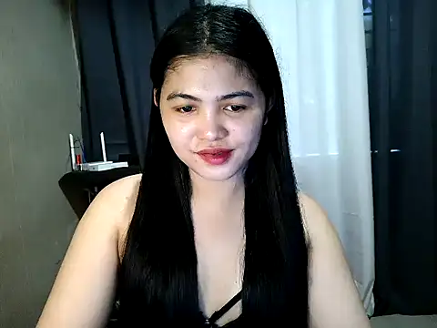 Snapshot of TrixieCollins chatting on 17, 11, 2025 TrixieCollins online show from 17, 11, 2025