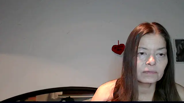 Snapshot of SexySarah177 chatting on 8, 12, 2024 SexySarah177 online show from 8, 12, 2024