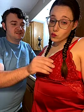 Mommasaurrex online show from 9, 9, 2025