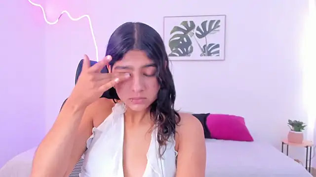 Cherrydollxx online show from 20, 10, 2025